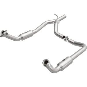 Ford E-150 Catalytic Converter - Magnaflow - Direct Fit, California Grade CARB Compliant - `09-`14