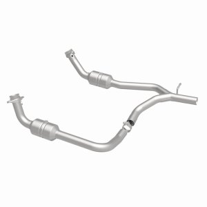 Ford E-250 Catalytic Converter - Magnaflow - Direct Fit, California Grade CARB Compliant - `09-`14