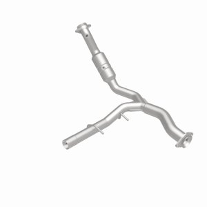 Ford F-150 Catalytic Converter - Magnaflow - California Grade CARB Compliant Direct-Fit - silver - `11-`12