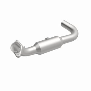 Ford Expedition Catalytic Converter - Magnaflow - California Grade CARB Compliant Direct-Fit - `07-`08