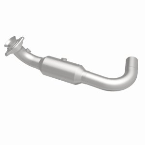 Ford Expedition Catalytic Converter - Magnaflow - California Grade CARB Compliant Direct-Fit - `07-`08