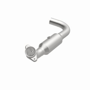 Ford Expedition Catalytic Converter - Magnaflow - California Grade CARB Compliant Direct-Fit - `07-`08