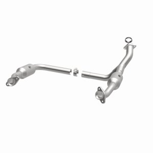 Ford Explorer Catalytic Converter - Magnaflow - Direct Fit - `06-`10 Ford Explorer Catalytic Converter - Magnaflow - Direct Fit - `06-`10