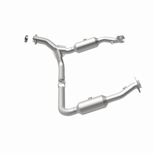 Ford Explorer Catalytic Converter - Magnaflow - Direct Fit - `06-`10 Ford Explorer Catalytic Converter - Magnaflow - Direct Fit - `06-`10