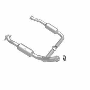 Ford Explorer Catalytic Converter - Magnaflow - Direct Fit - `06-`10 Ford Explorer Catalytic Converter - Magnaflow - Direct Fit - `06-`10