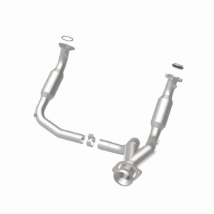GMC Yukon Performance Exhaust - Magnaflow - California Grade CARB Compliant Direct-Fit Catalytic Converter - `09-`10