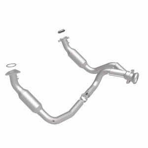 GMC Yukon Performance Exhaust - Magnaflow - California Grade CARB Compliant Direct-Fit Catalytic Converter - `09-`10