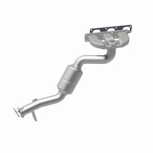 BMW X3 Catalytic Converter - Magnaflow - California Grade CARB Compliant Direct-Fit - `04-`06