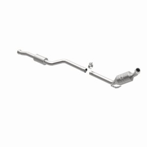 Mercedes-Benz C350 Catalytic Converter - Magnaflow - California Grade CARB Compliant Direct-Fit - 2008