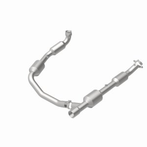 Ford E-250 Catalytic Converter - Magnaflow - Direct Fit - 2006