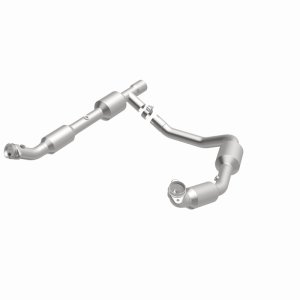 Ford E-250 Catalytic Converter - Magnaflow - Direct Fit - 2006