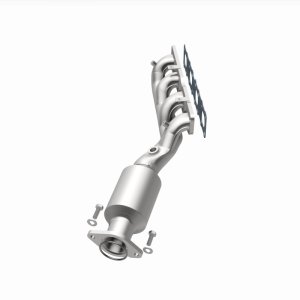 Nissan Titan Performance Exhaust - Magnaflow - California Grade CARB Compliant Direct-Fit - `05-`06