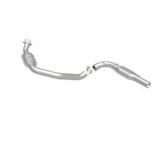 Chevrolet Express 2500 Catalytic Converter - Magnaflow - California Grade CARB Compliant, Direct-Fit - 2006
