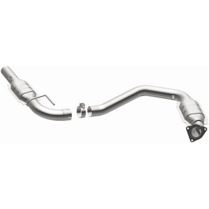 Chevrolet Express 3500 Catalytic Converter - Magnaflow - California Grade CARB Compliant, Direct-Fit - 2006
