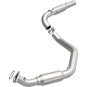 GMC Savana 3500 Catalytic Converter - Magnaflow - California Grade CARB Compliant, Direct-Fit - 2006 GMC Savana 3500 Catalytic Converter - Magnaflow - California Grade CARB Compliant, Direct-Fit - 2006