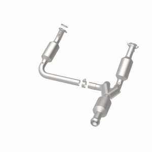 GMC Sierra 1500 Catalytic Converter - Magnaflow - California Direct-Fit - `09-`13