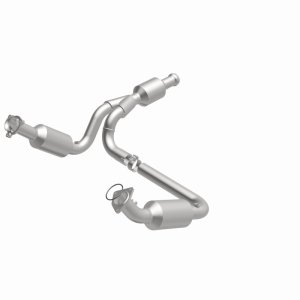GMC Sierra 1500 Catalytic Converter - Magnaflow - California Direct-Fit - `09-`13