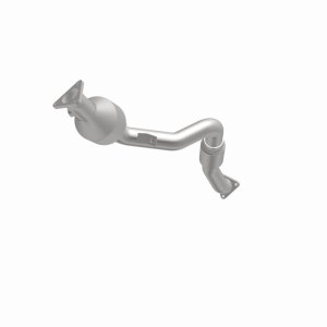 Volkswagen Touareg Catalytic Converter - Magnaflow - California Grade CARB Compliant Direct-Fit - 2010