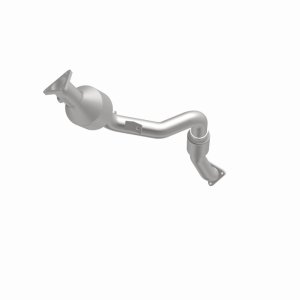 Volkswagen Touareg Catalytic Converter - Magnaflow - California Grade CARB Compliant Direct-Fit - 2010