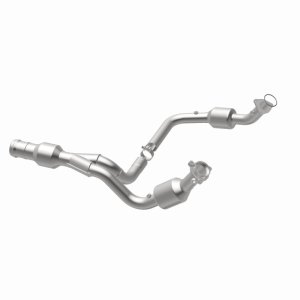 GMC Yukon Direct Fit Catalytic Converter - Magnaflow - California Grade CARB Compliant - `11-`15