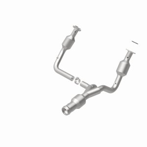 Cadillac Escalade Catalytic Converter - Magnaflow - California Grade CARB Compliant - `15-`16