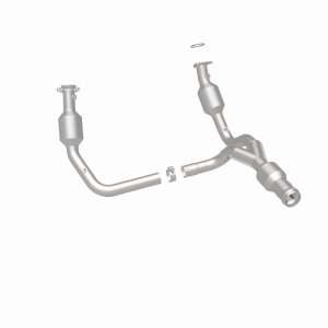 GMC Yukon XL Catalytic Converter - Magnaflow - California Grade CARB Compliant - `15-`16