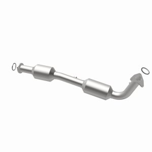 Toyota Tundra Catalytic Converter - Magnaflow - CARB Compliant Direct-Fit - `07-`18