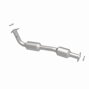 Toyota Tundra Catalytic Converter - Magnaflow - CARB Compliant Direct-Fit - `07-`18