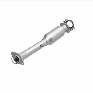 Nissan Titan Catalytic Converter - Magnaflow - Direct Fit - `05-`06
