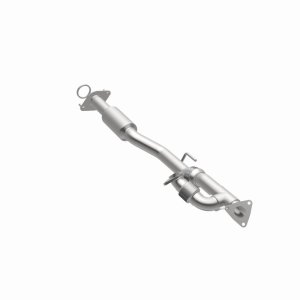 Nissan Pathfinder Catalytic Converter - Magnaflow - Direct Fit, CARB Compliant - `13-`14