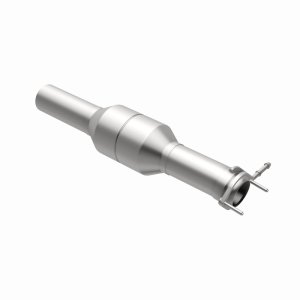 Ford F-350 Super Duty Catalytic Converter - Magnaflow - Direct-Fit Diesel Oxidation Catalyst - `04-`05