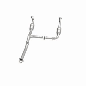 Ford Explorer Catalytic Converter - Magnaflow - HM Grade, Direct-Fit, Federal/EPA Compliant, Y-Pipe Assembly, Stainless Steel - `04-`05