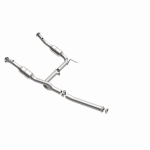 Ford Explorer Catalytic Converter - Magnaflow - HM Grade, Direct-Fit, Federal/EPA Compliant, Y-Pipe Assembly, Stainless Steel - `04-`05