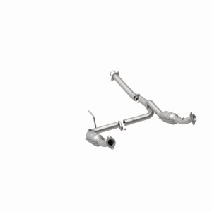 Ford Explorer Catalytic Converter - Magnaflow - HM Grade, Direct-Fit, Federal/EPA Compliant, Y-Pipe Assembly, Stainless Steel - `04-`05
