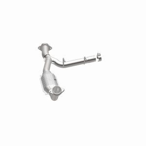Ford Expedition Catalytic Converter - Magnaflow - HM Grade Direct-Fit - `05-`06