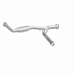 Lincoln Navigator Catalytic Converter - Magnaflow - HM Grade Direct-Fit - `05-`06