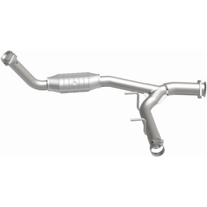 Lincoln Navigator Catalytic Converter - Magnaflow - HM Grade Direct-Fit - `05-`06