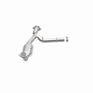 Lincoln Navigator Catalytic Converter - Magnaflow - HM Grade Direct-Fit - `05-`06