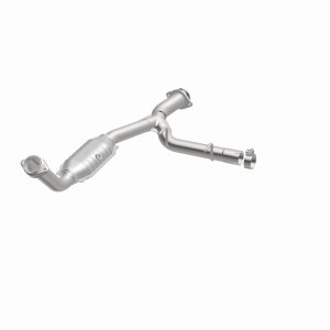 Lincoln Navigator Catalytic Converter - Magnaflow - HM Grade Direct-Fit - `05-`06