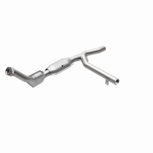 Ford F-150 Catalytic Converter - Magnaflow - HM Grade Direct-Fit - `01-`03 Ford F-150 Catalytic Converter - Magnaflow - HM Grade Direct-Fit - `01-`03