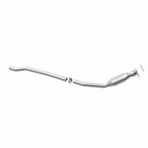 Chrysler Town & Country Catalytic Converter - Magnaflow - HM Grade Direct-Fit - `96-`00
