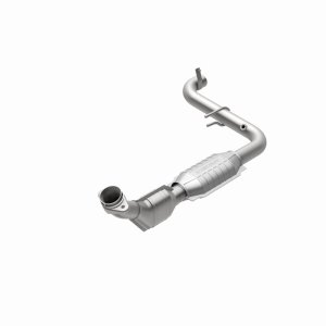 Ford F-150 Heritage Catalytic Converter - Magnaflow - HM Grade Direct-Fit - 2004