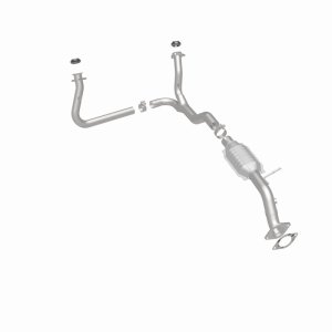 Chevrolet Blazer Catalytic Converter - Magnaflow - HM Grade Direct-Fit - `00-`05