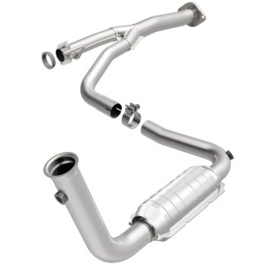 Jeep Liberty Catalytic Converter - Magnaflow - HM Grade Direct-Fit - 2004