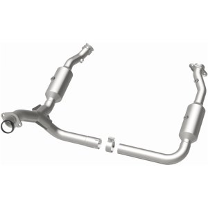 Ford Explorer Sport Trac Catalytic Converter - Magnaflow - HM Grade Direct-Fit - `07-`10 Ford Explorer Sport Trac Catalytic Converter - Magnaflow - HM Grade Direct-Fit - `07-`10