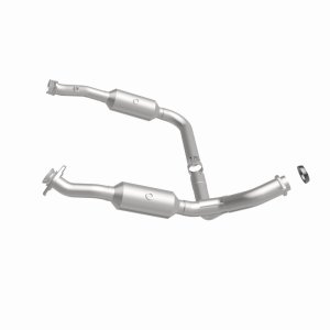 Ford Explorer Sport Trac Catalytic Converter - Magnaflow - HM Grade Direct-Fit - `07-`10 Ford Explorer Sport Trac Catalytic Converter - Magnaflow - HM Grade Direct-Fit - `07-`10