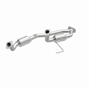Ford Windstar Catalytic Converter - Magnaflow - Direct Fit, HM Grade - `01-`03
