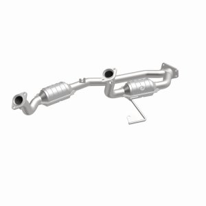 Ford Windstar Catalytic Converter - Magnaflow - Direct Fit, HM Grade - `01-`03