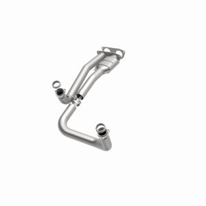 Chevrolet C3500 Catalytic Converter - Magnaflow - HM Grade Federal/EPA Compliant Direct-Fit - `98-`00