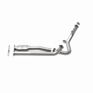 Chevrolet C3500 Catalytic Converter - Magnaflow - HM Grade Federal/EPA Compliant Direct-Fit - `98-`00